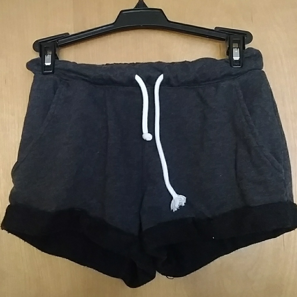 H&M basic shorts XS - like new 2017. Dark gray.